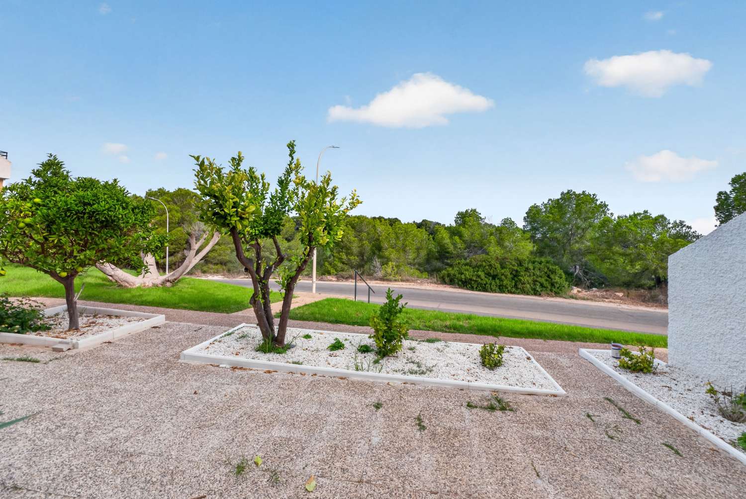 For sale - 2 Bedroom 1 Bathroom Bungalow in Orihuela - Inland  - Alicante