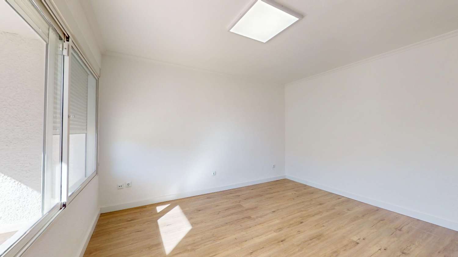 For sale - 2 Bedroom 1 Bathroom Bungalow in Orihuela - Inland  - Alicante