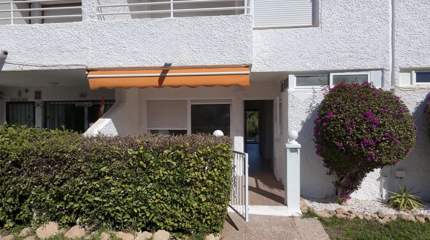 For sale - 2 Bedroom 1 Bathroom Bungalow in Orihuela - Inland  - Alicante