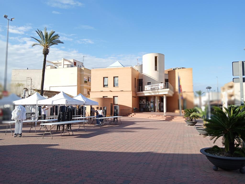 For sale - 3 Bedroom 2 Bathroom Semi Detached in Los Montesinos - PUEBLO CENTRO  - Alicante