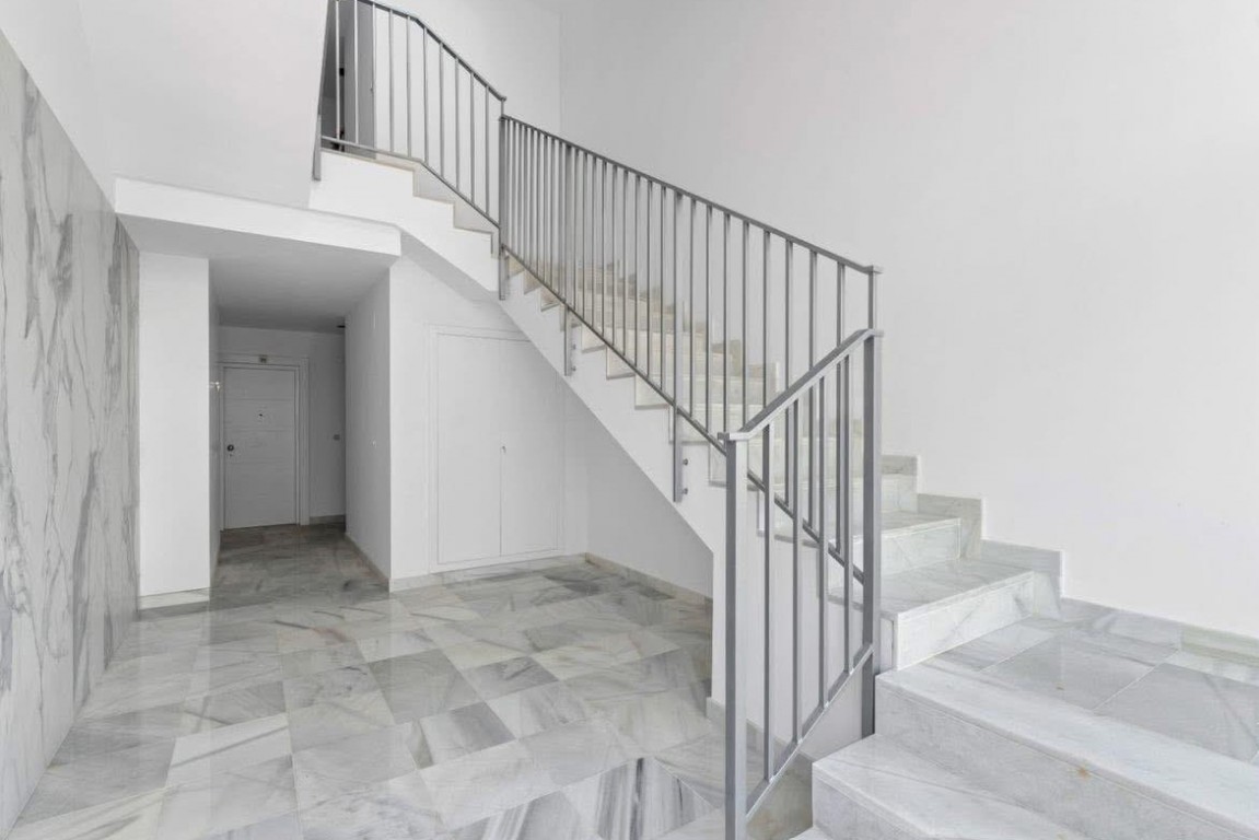 For sale - 2 Bedroom 2 Bathroom Apartment in Villamartin - Costa Blanca  - Alicante