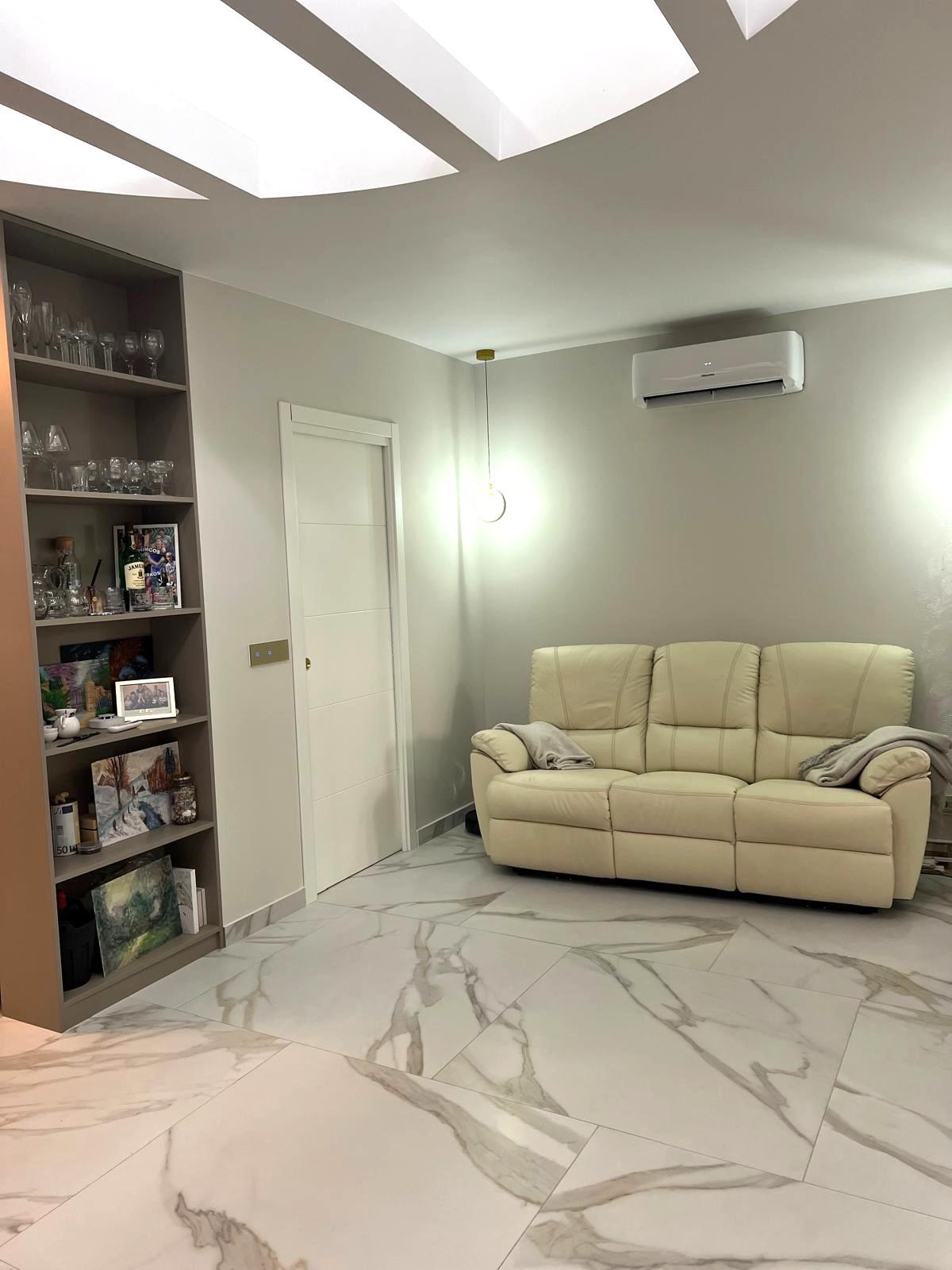 For sale - 3 Bedroom 2 Bathroom Semi Detached in Orihuela Costa - Playa Flamenca  - Alicante