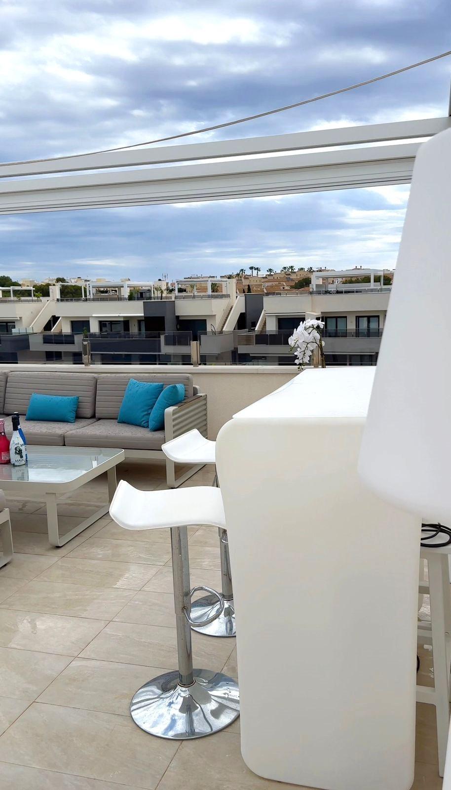 For sale - 3 Bedroom 2 Bathroom Penthouse in Orihuela Costa - Los Almendros-la Florida  - Alicante