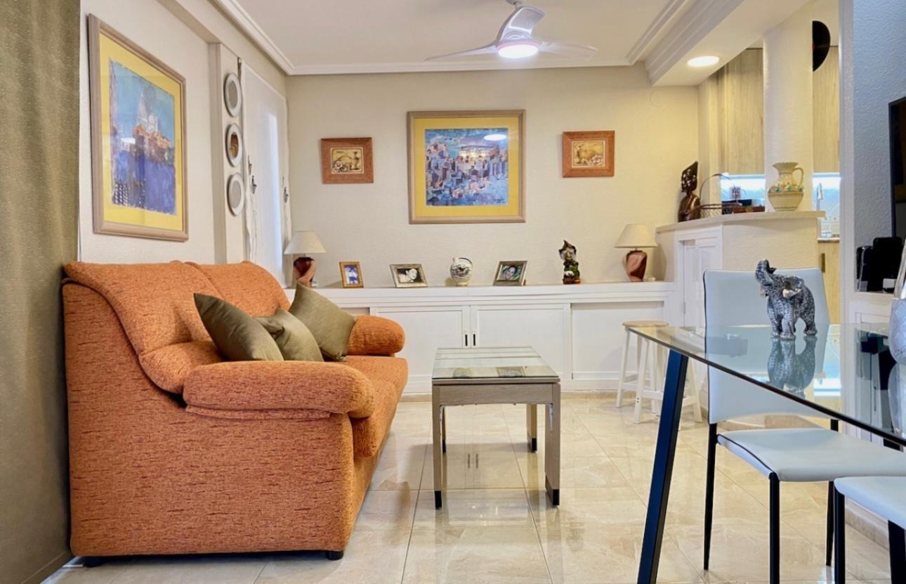 For sale - 2 Bedroom 1 Bathroom Apartment in Torrevieja - Torre La Mata  - Alicante