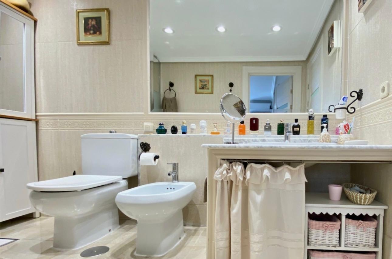 For sale - 2 Bedroom 1 Bathroom Apartment in Torrevieja - Torre La Mata  - Alicante