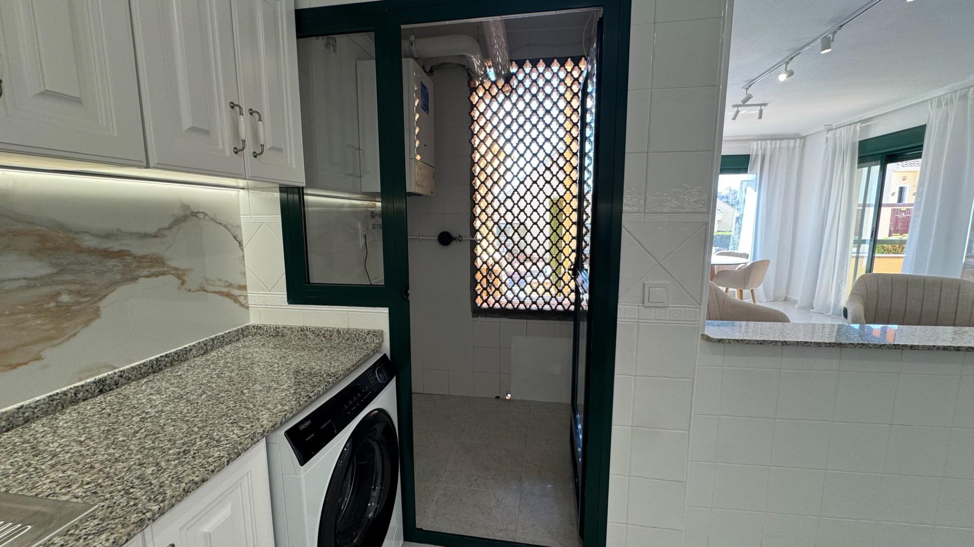 For sale - 2 Bedroom 2 Bathroom Apartment in Orihuela Costa - Villamartín-las Filipinas  - Alicante