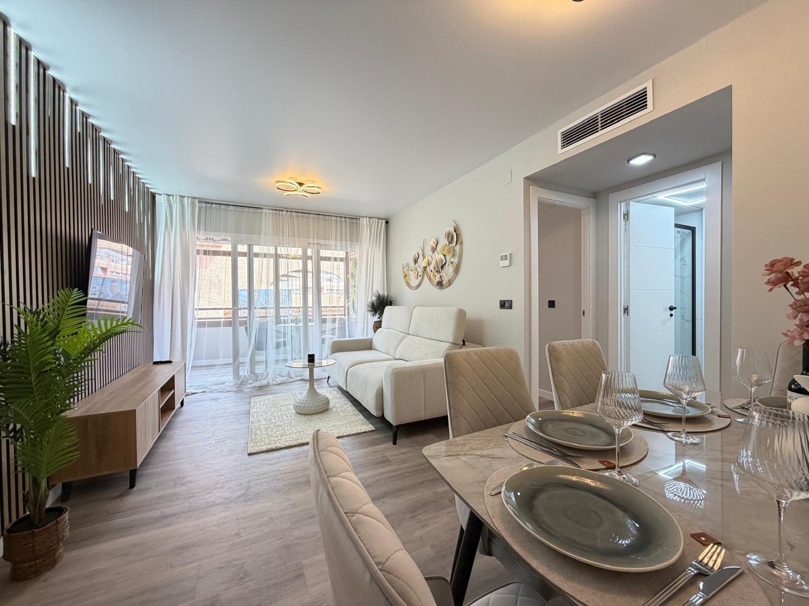 For sale - 2 Bedroom 1 Bathroom Apartment in Torrevieja - Estacion De Autobuses  - Alicante