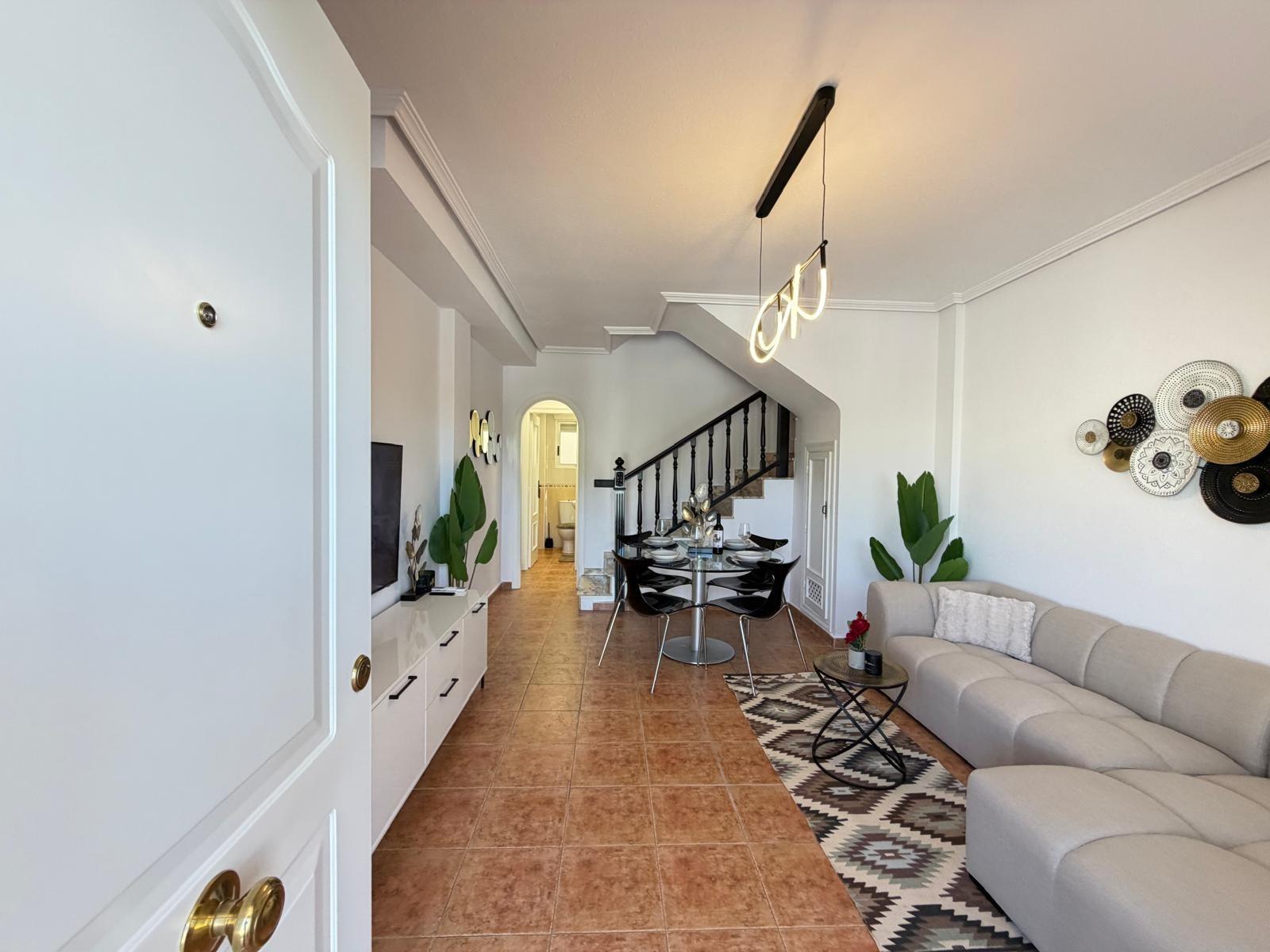For sale - 3 Bedroom 2 Bathroom Town House in Punta Prima - Rocio Del Mar  - Alicante