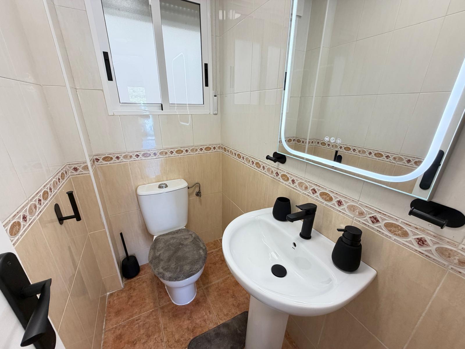 For sale - 3 Bedroom 2 Bathroom Town House in Punta Prima - Rocio Del Mar  - Alicante