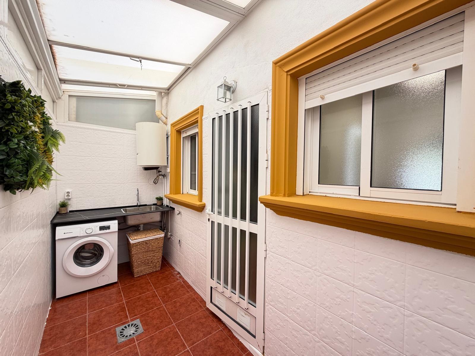 For sale - 3 Bedroom 2 Bathroom Town House in Punta Prima - Rocio Del Mar  - Alicante