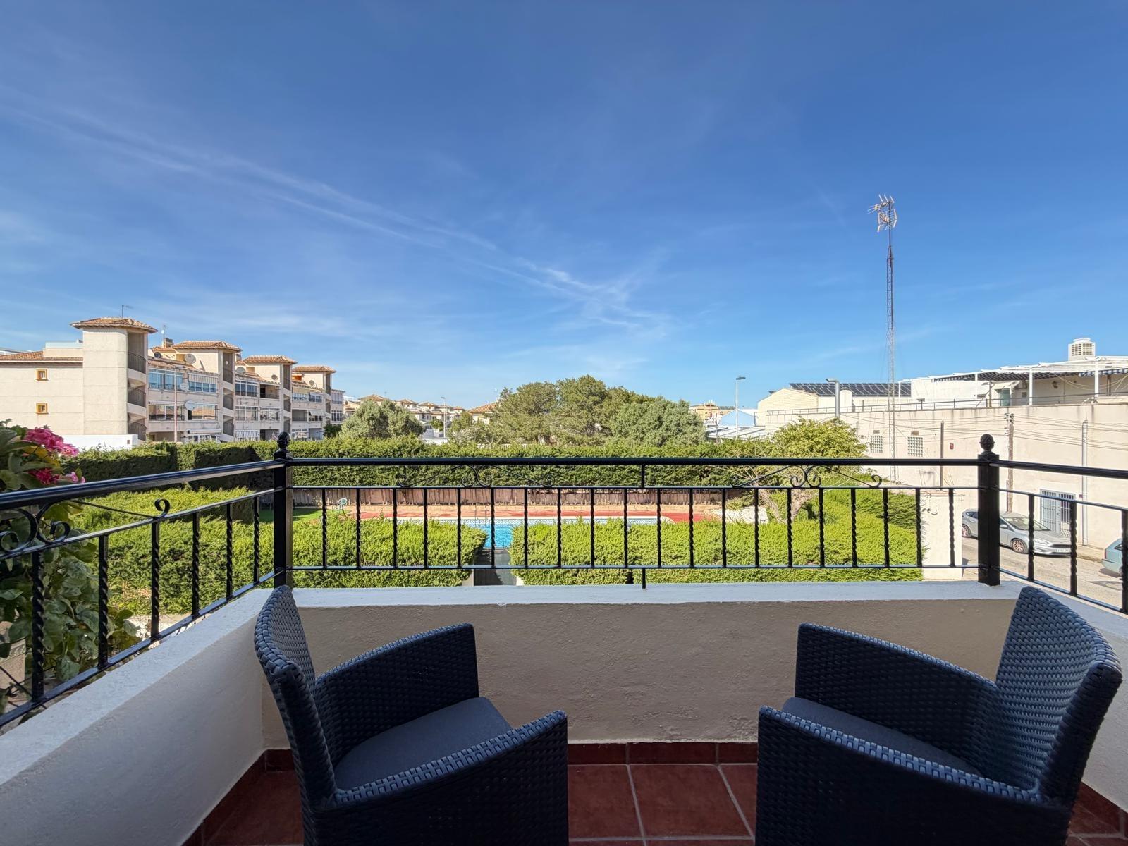 For sale - 3 Bedroom 2 Bathroom Town House in Punta Prima - Rocio Del Mar  - Alicante