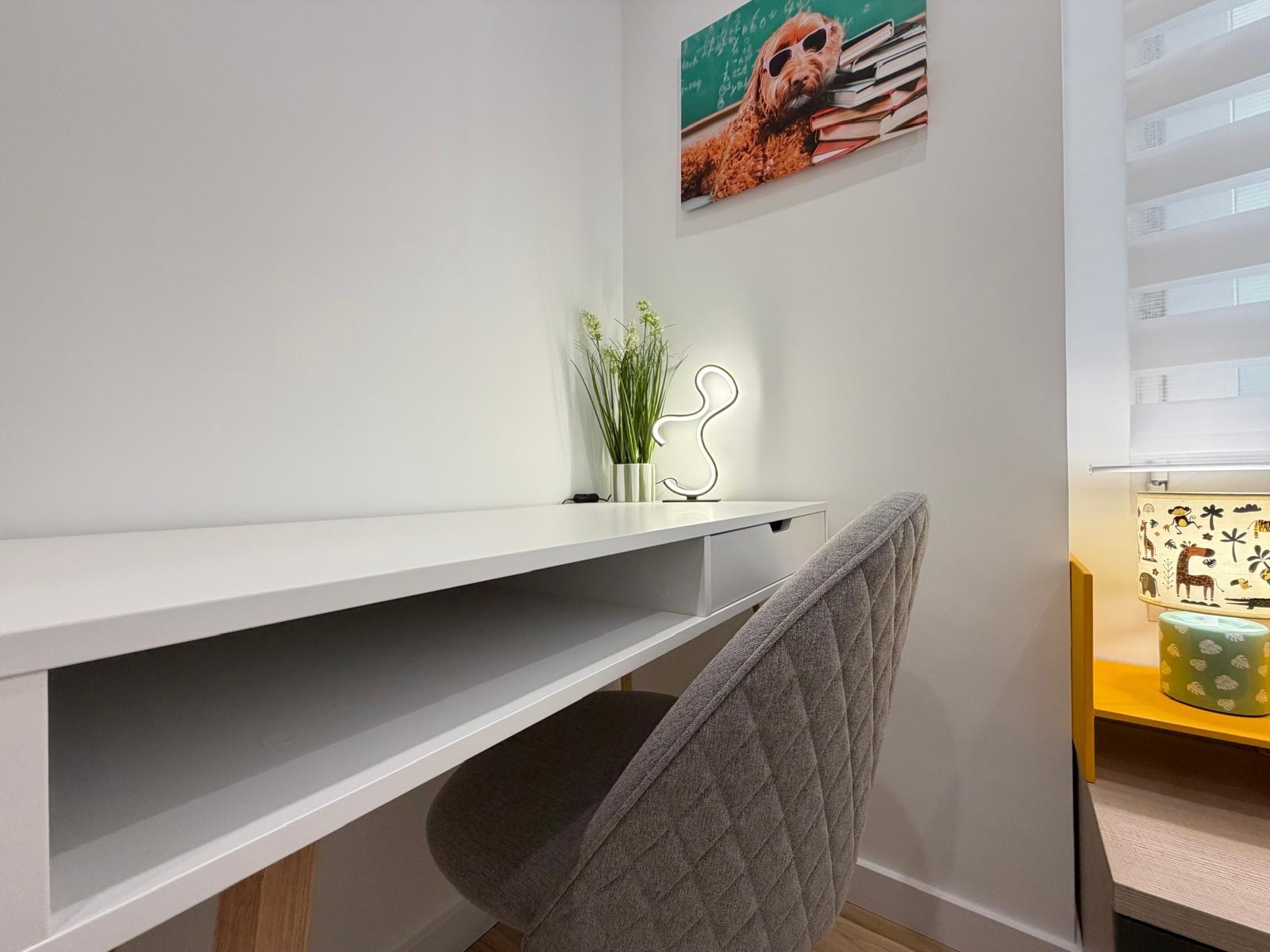 For sale - 3 Bedroom 2 Bathroom Apartment in Torrevieja - Centro  - Alicante