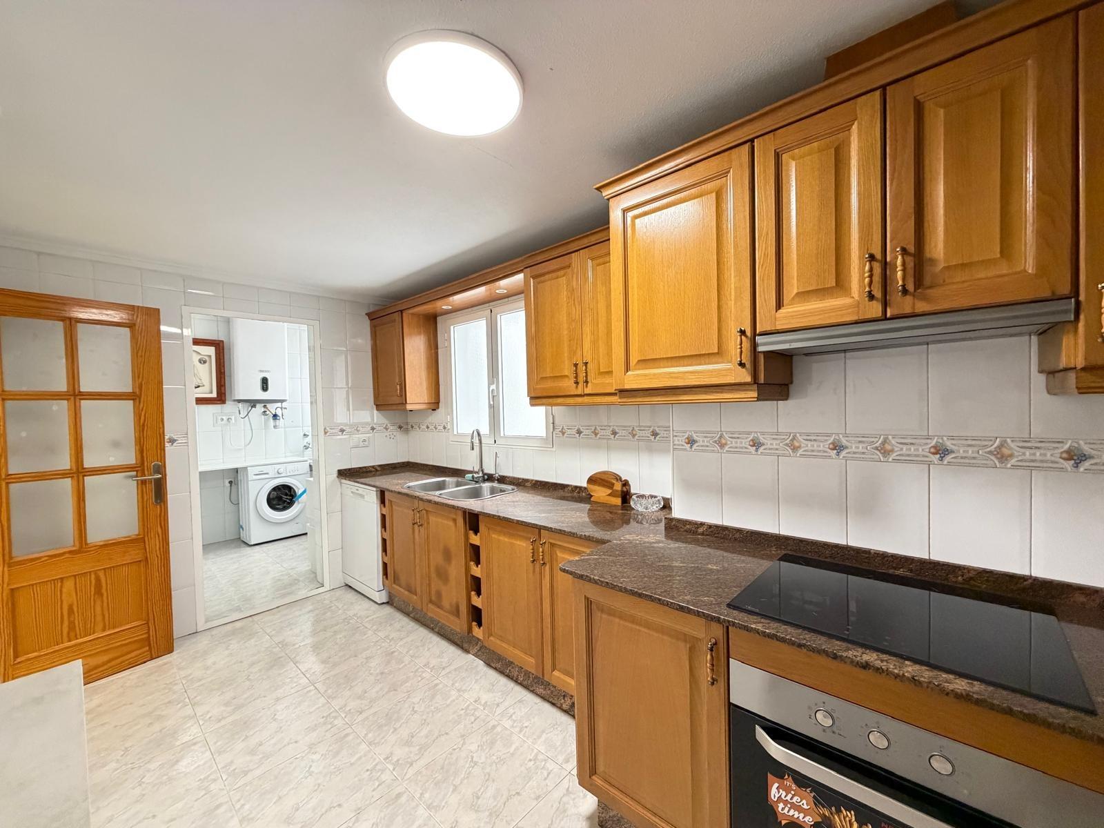 For sale - 3 Bedroom 2 Bathroom Apartment in Torrevieja - Playa Del Cura  - Alicante