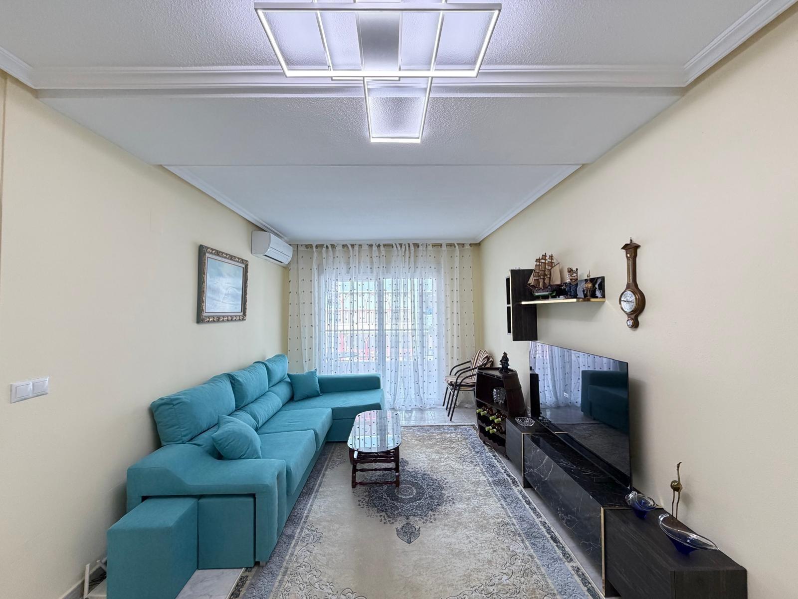 For sale - 3 Bedroom 2 Bathroom Apartment in Torrevieja - Playa Del Cura  - Alicante
