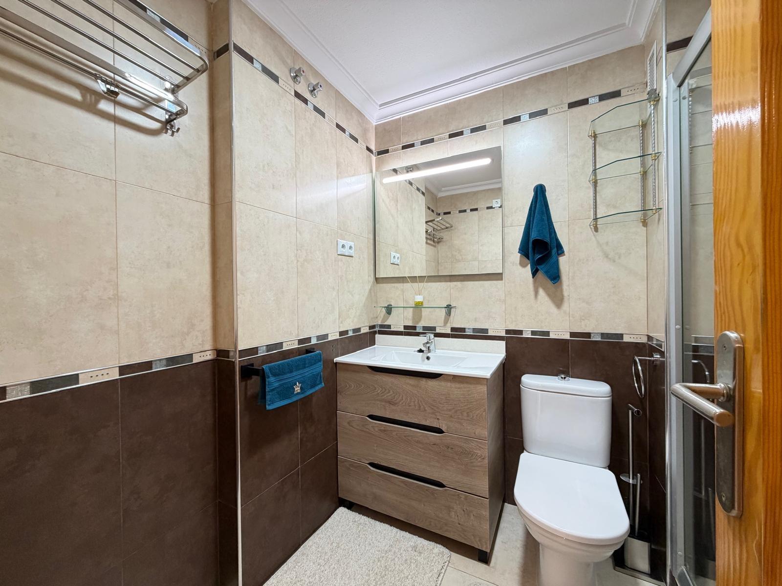 For sale - 3 Bedroom 2 Bathroom Apartment in Torrevieja - Playa Del Cura  - Alicante