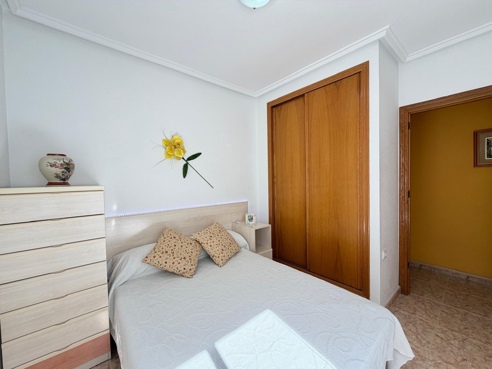 For sale - 2 Bedroom 1 Bathroom Penthouse in Torrevieja - Playa Del Cura  - Alicante