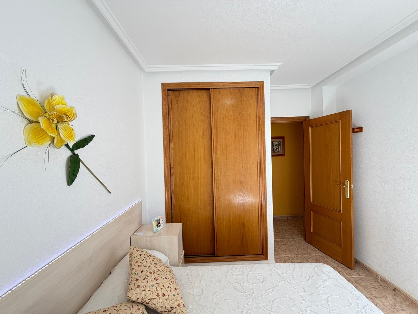 For sale - 2 Bedroom 1 Bathroom Penthouse in Torrevieja - Playa Del Cura  - Alicante