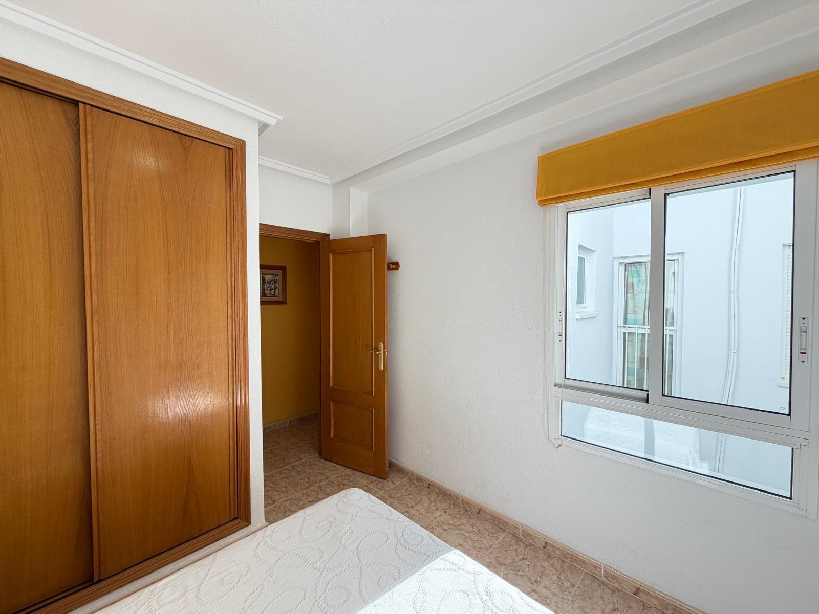 For sale - 2 Bedroom 1 Bathroom Penthouse in Torrevieja - Playa Del Cura  - Alicante