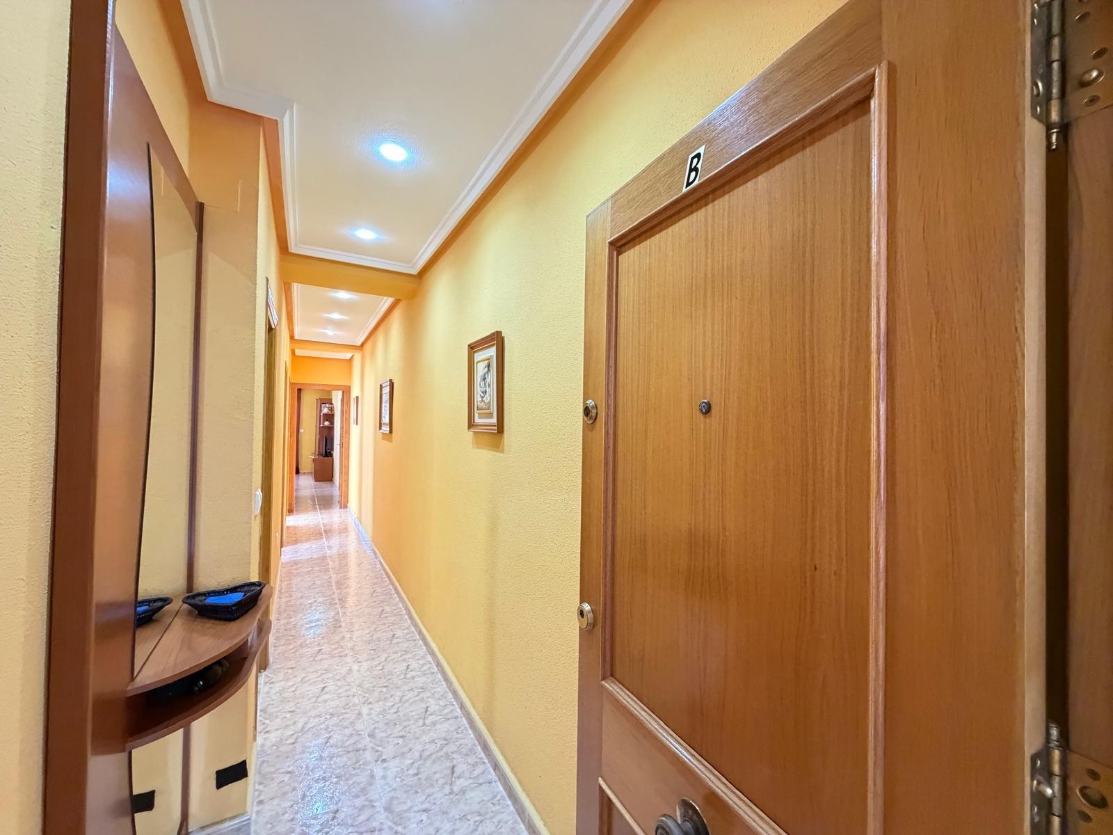 For sale - 2 Bedroom 1 Bathroom Penthouse in Torrevieja - Playa Del Cura  - Alicante