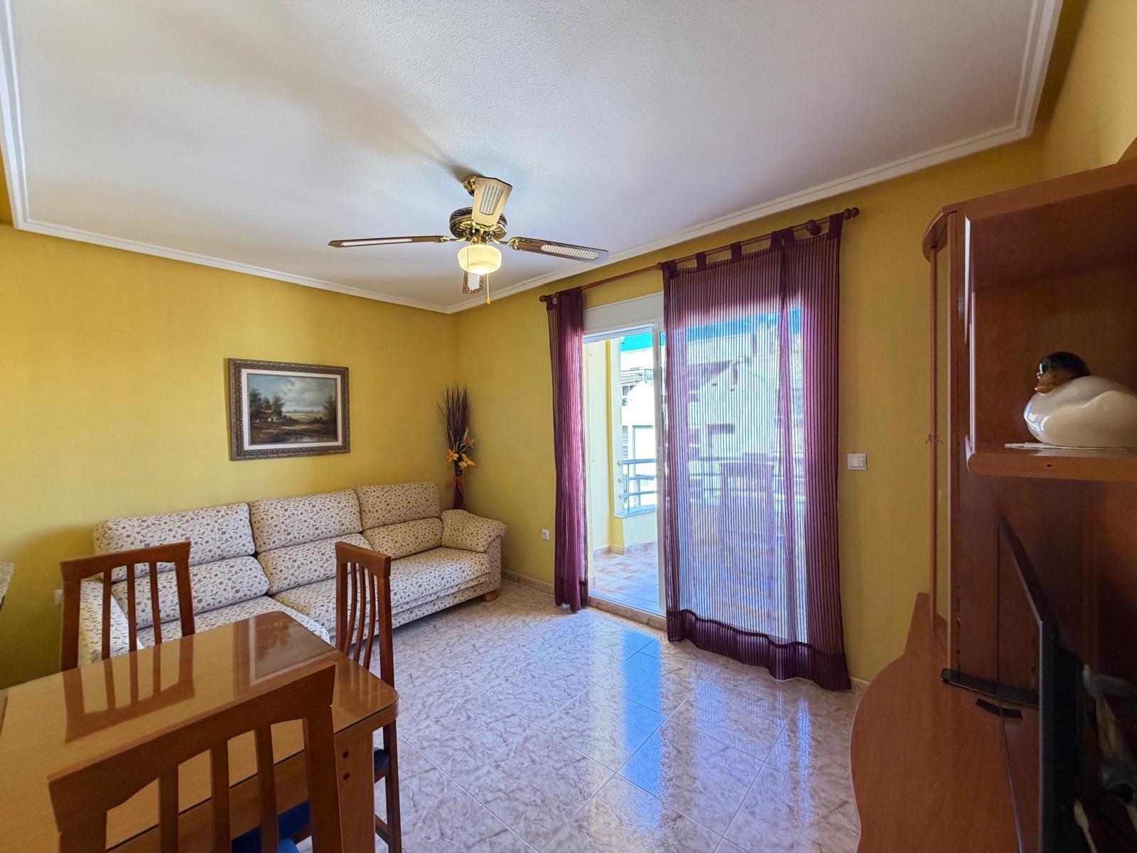 For sale - 2 Bedroom 1 Bathroom Penthouse in Torrevieja - Playa Del Cura  - Alicante