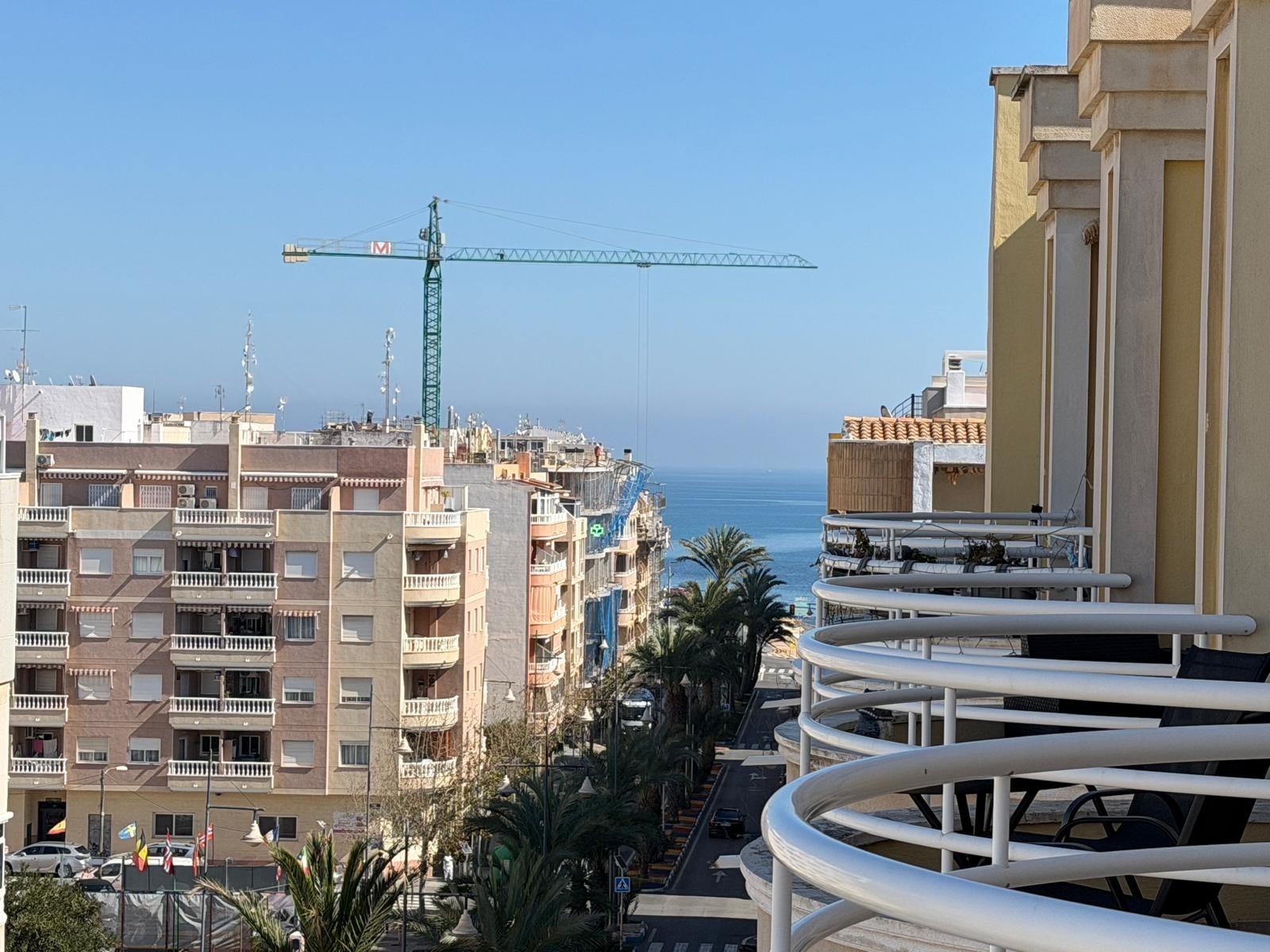 For sale - 2 Bedroom 1 Bathroom Penthouse in Torrevieja - Playa Del Cura  - Alicante