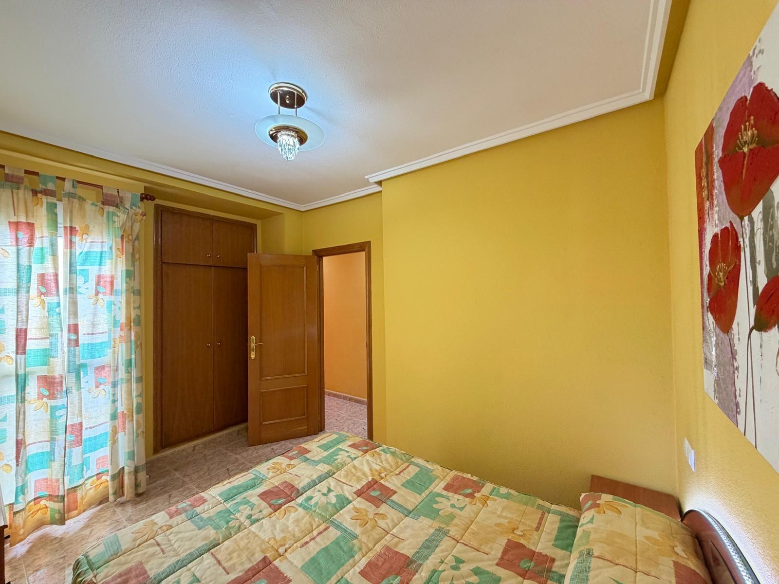 For sale - 2 Bedroom 1 Bathroom Penthouse in Torrevieja - Playa Del Cura  - Alicante