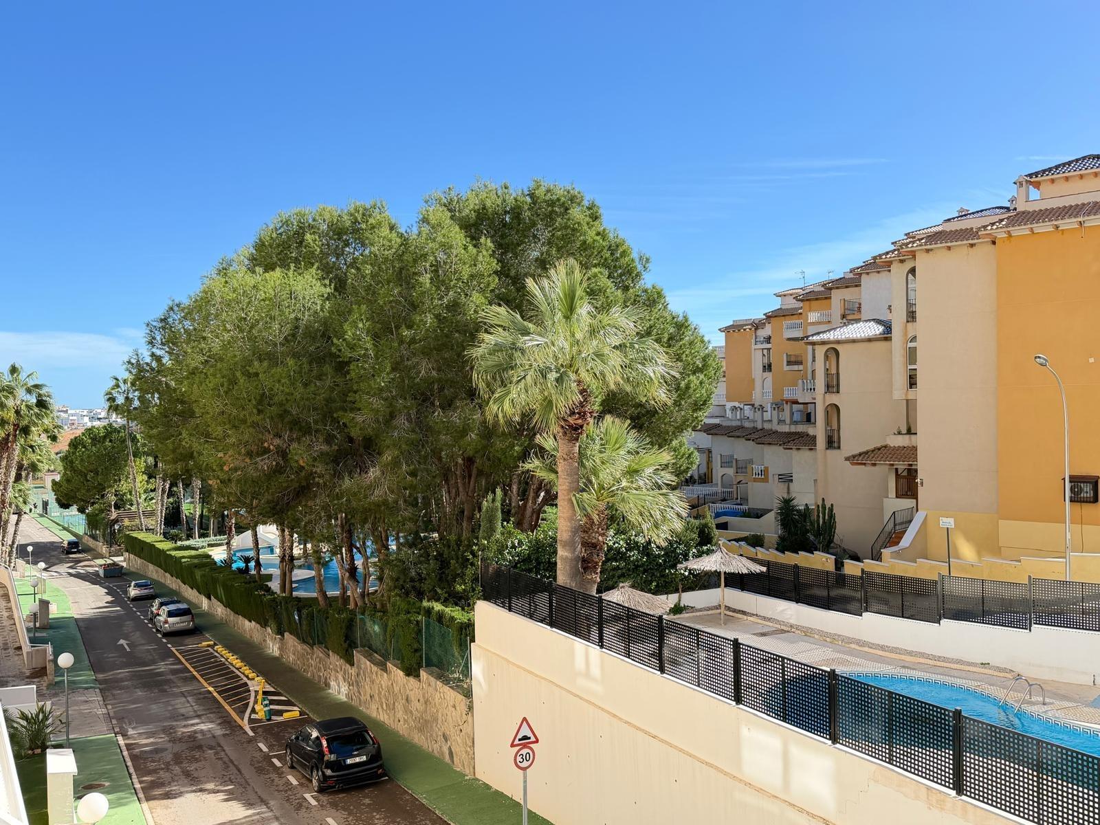 For sale - 2 Bedroom 2 Bathroom Apartment in Orihuela Costa - Altos De Campoamor  - Alicante