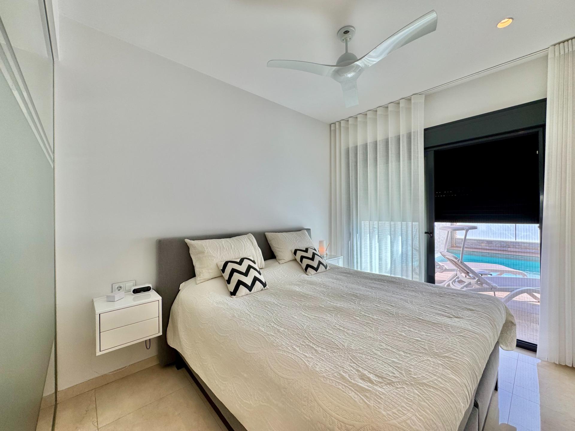 For sale - 3 Bedroom 2 Bathroom Villa in San Miguel de Salinas - Bellavista  - Alicante
