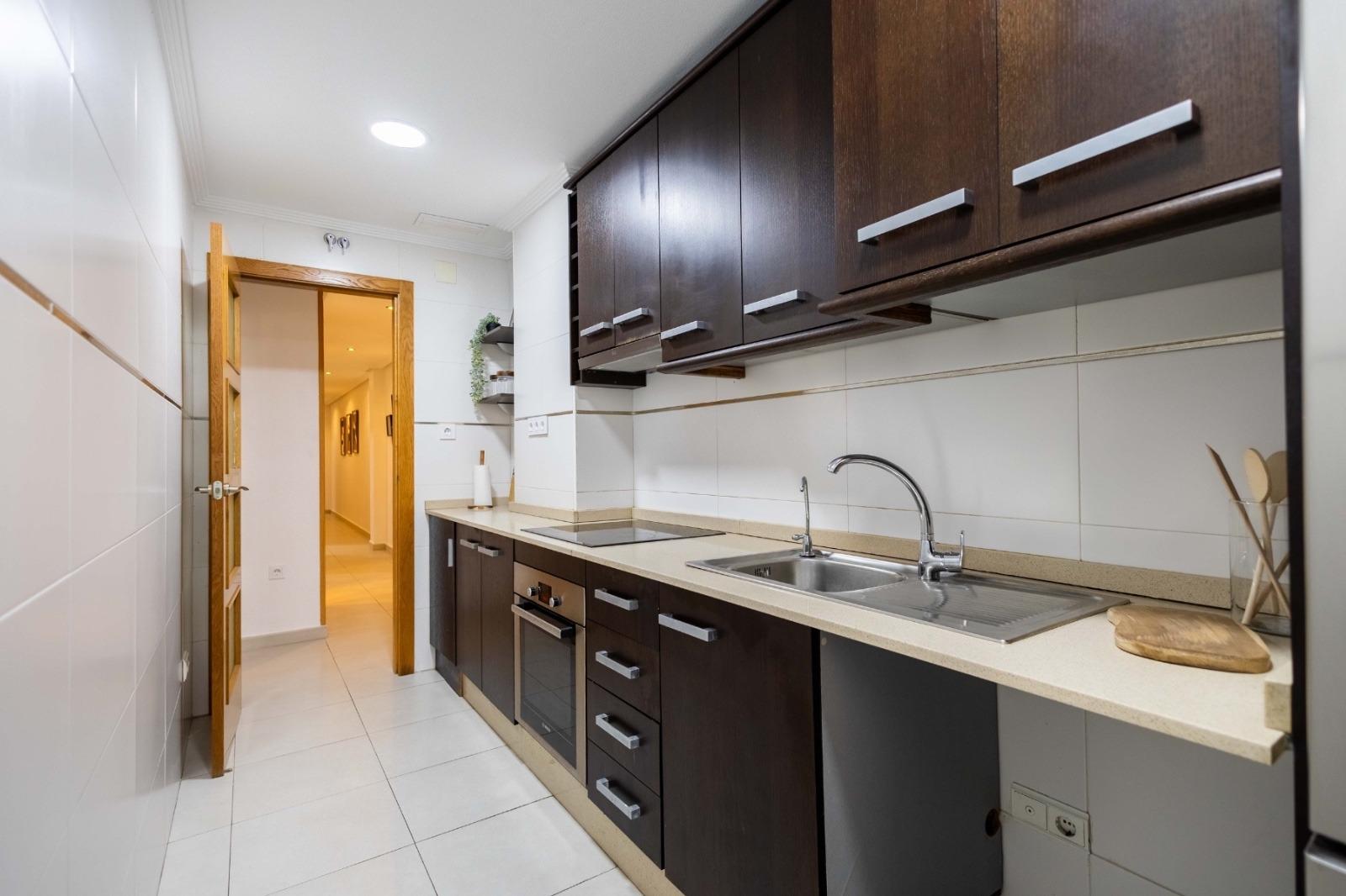 For sale - 3 Bedroom 2 Bathroom Apartment in Torrevieja - Las Calas  - Alicante