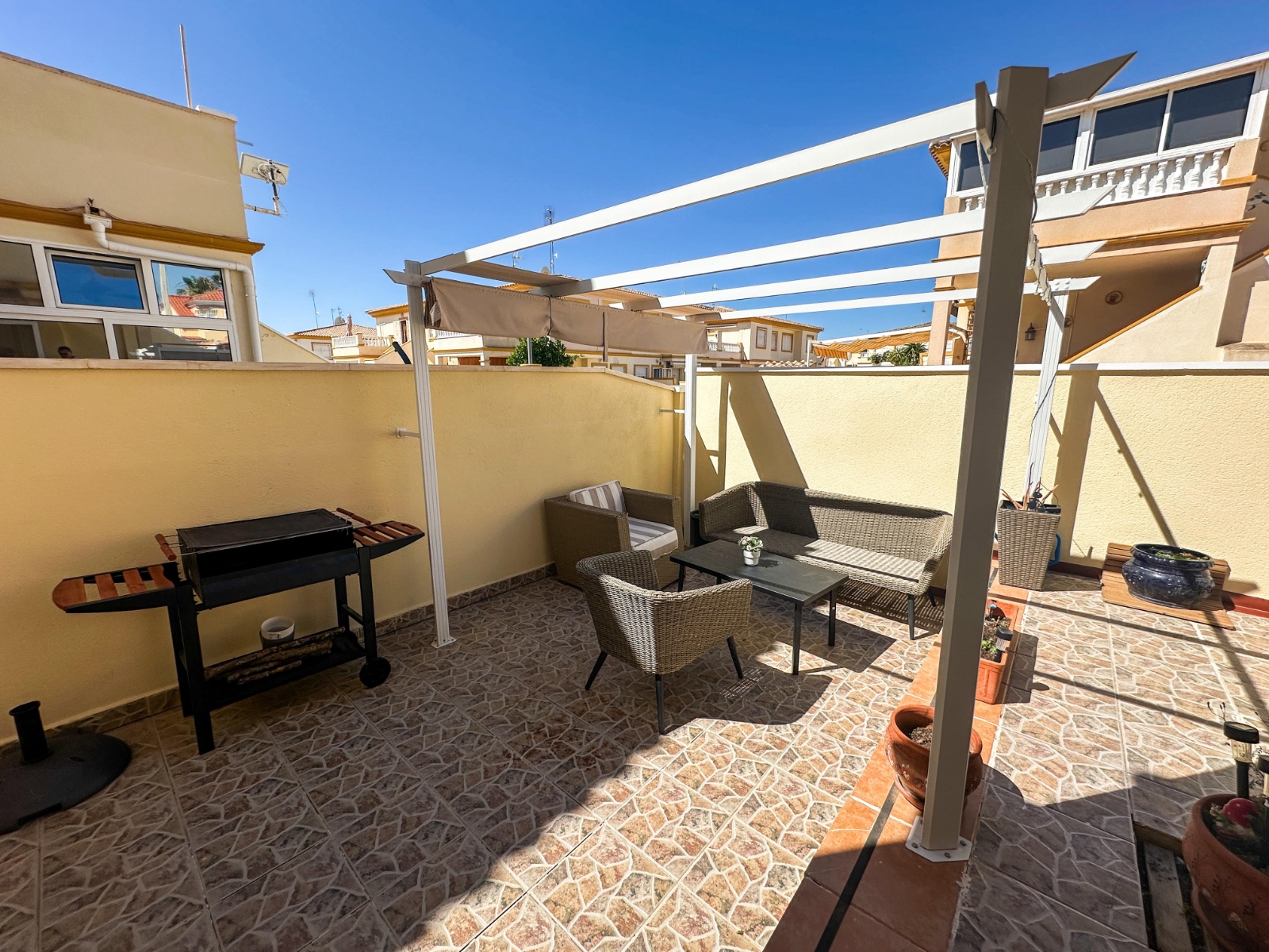 For sale - 2 Bedroom 1 Bathroom Bungalow in Orihuela Costa - Costa Blanca  - Alicante