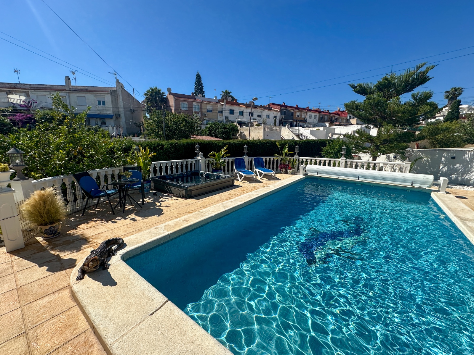 For sale - 2 Bedroom 2 Bathroom Town House in Torrevieja - Costa Blanca  - Alicante