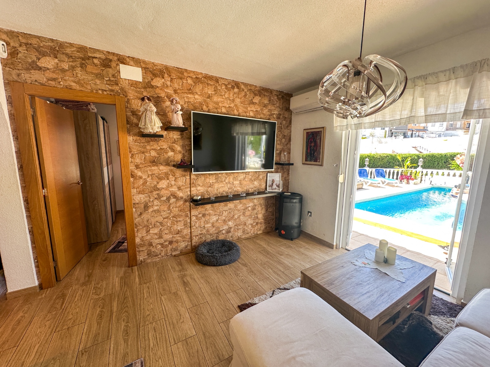For sale - 2 Bedroom 2 Bathroom Town House in Torrevieja - Costa Blanca  - Alicante