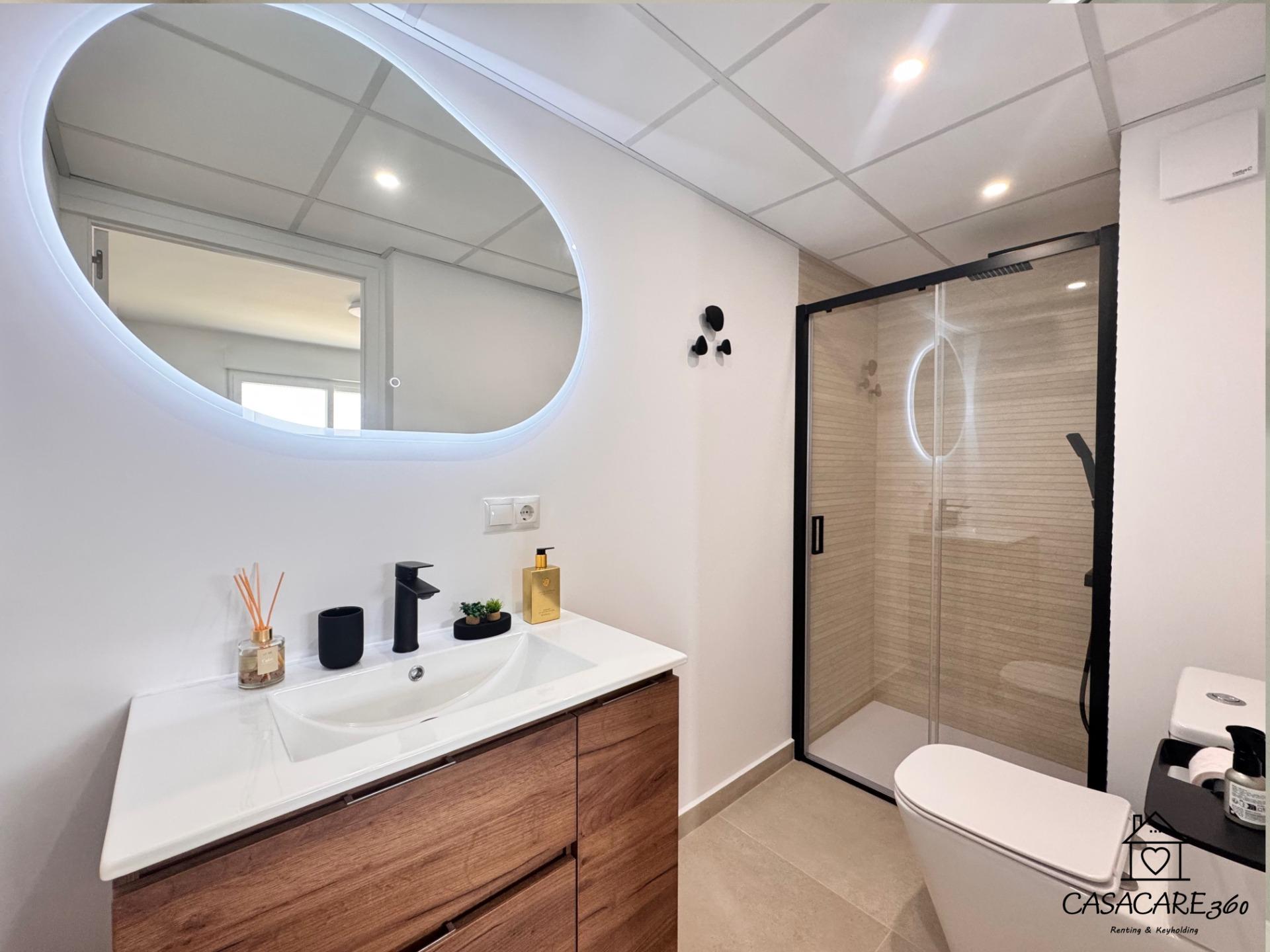 For sale - 2 Bedroom 2 Bathroom Apartment in Torrevieja - El Acequión - Los Náufragos  - Alicante