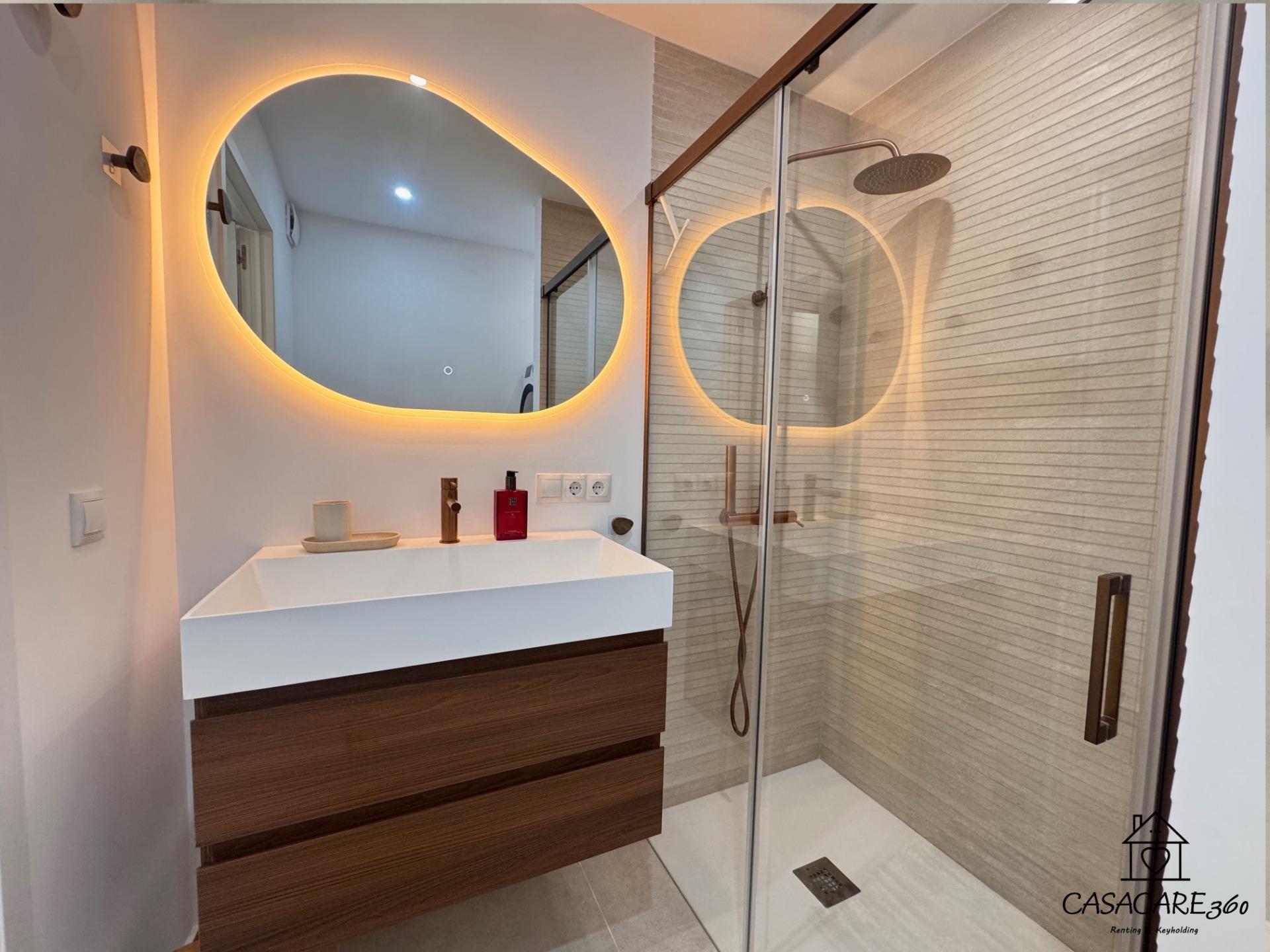 For sale - 2 Bedroom 2 Bathroom Apartment in Torrevieja - El Acequión - Los Náufragos  - Alicante
