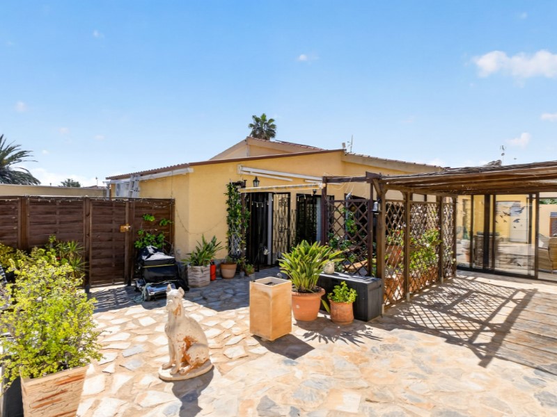 For sale - 3 Bedroom 3 Bathroom Villa in Torrevieja - Costa Blanca  - Alicante