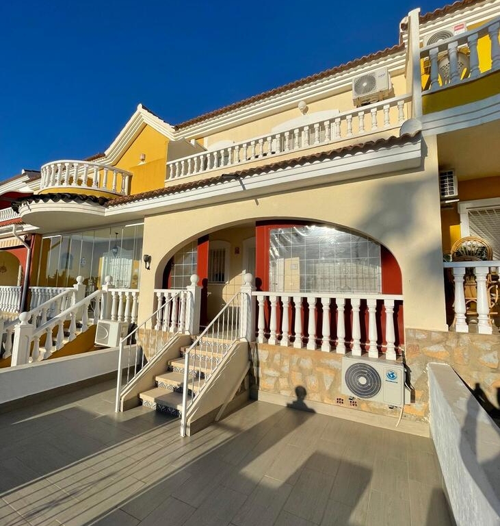 3 Bedroom 2 Bathroom Town House in Ciudad Quesada