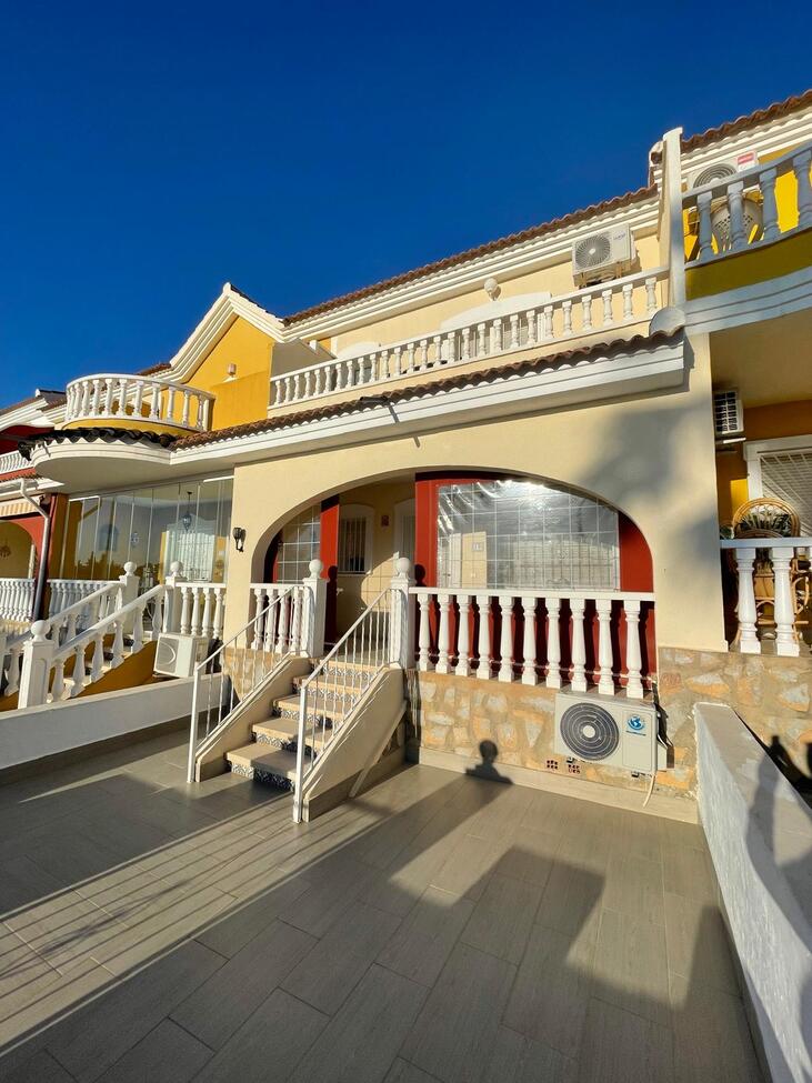 For sale - 3 Bedroom 2 Bathroom Town House in Ciudad Quesada - Costa Blanca  - Alicante