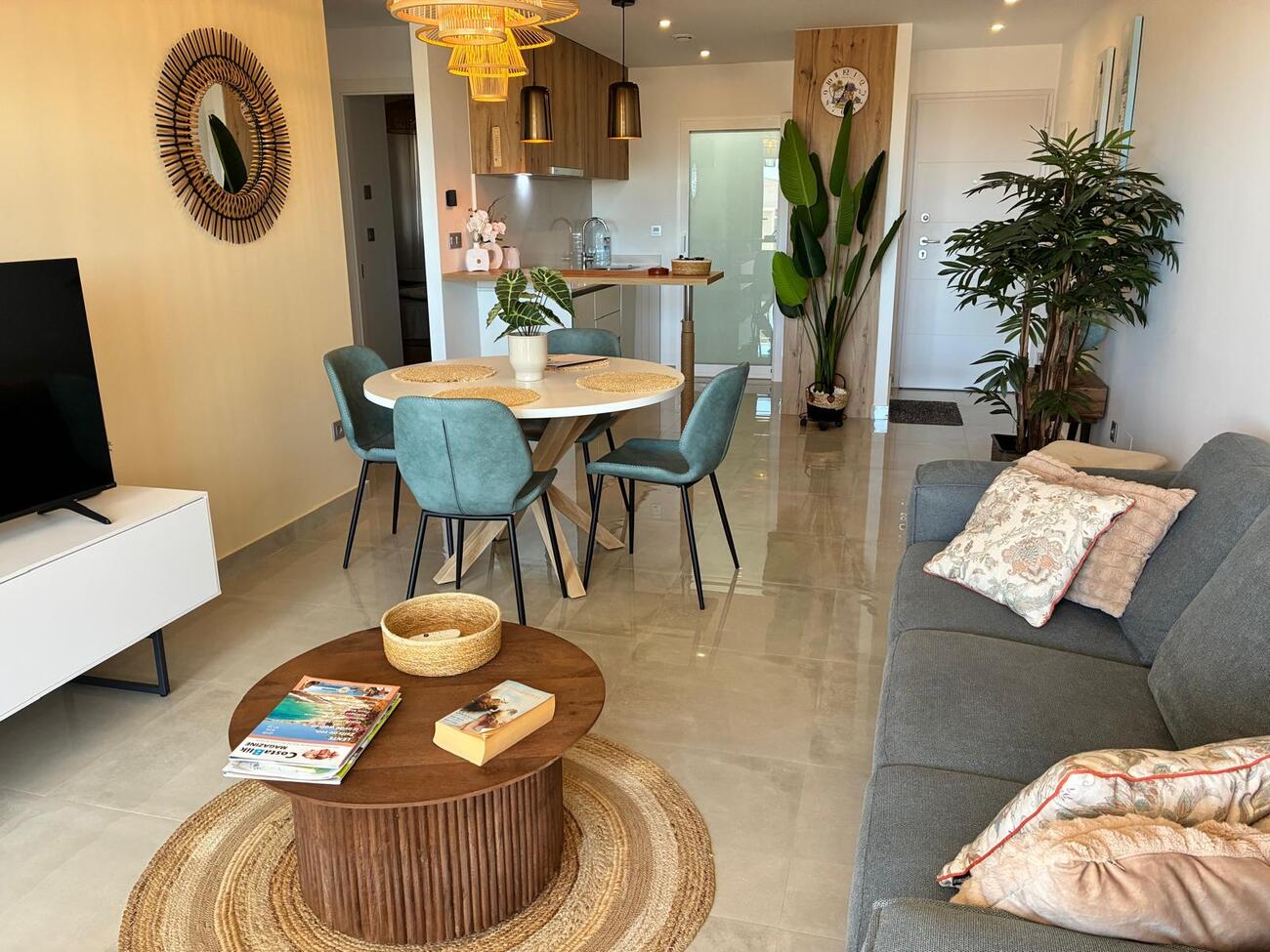 For sale - 2 Bedroom 2 Bathroom Apartment in Pilar de La Horadada - Costa Blanca  - Alicante
