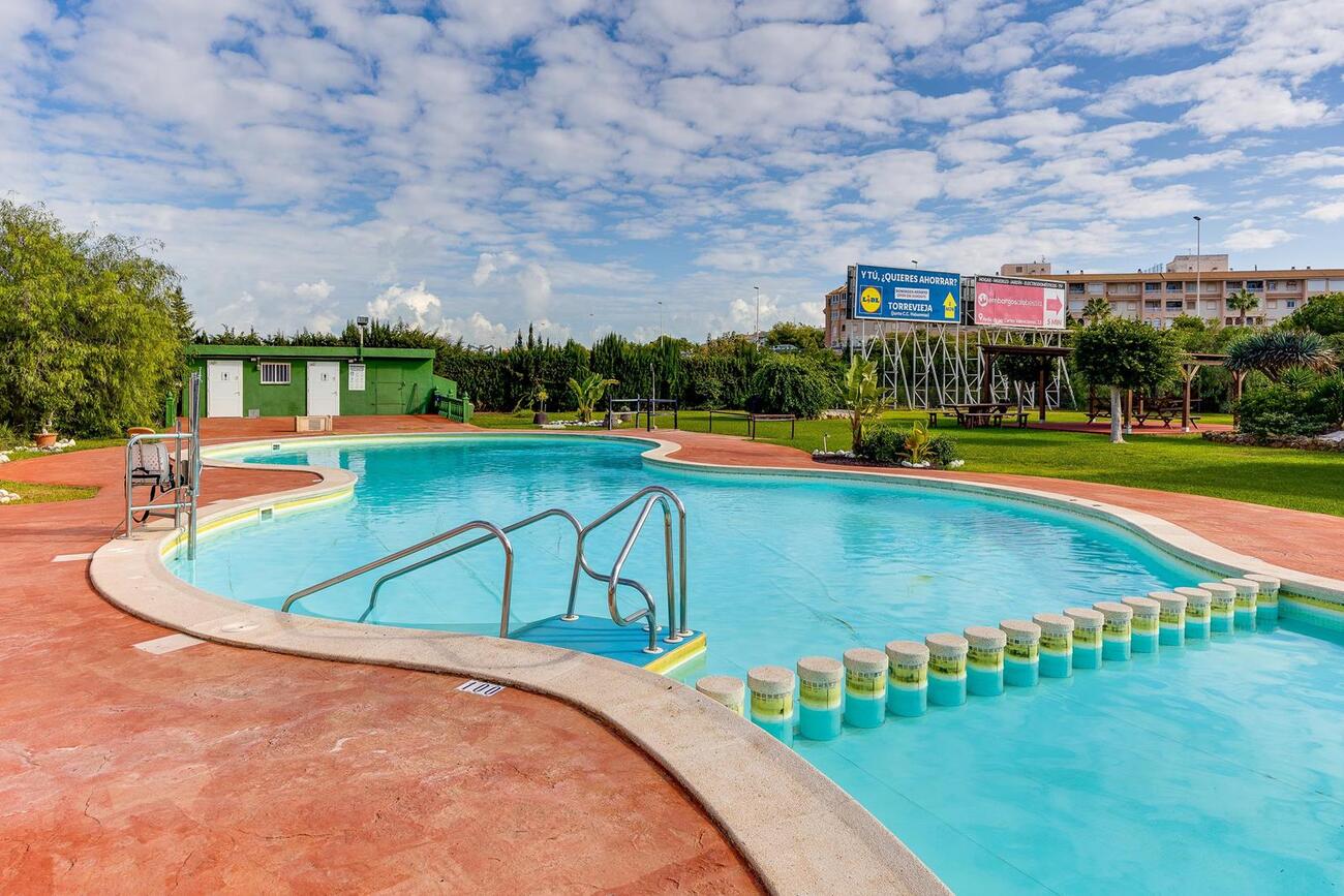 For sale - 2 Bedroom 1 Bathroom Bungalow in Torrevieja - PARQUE DE LAS NACIONES  - Alicante