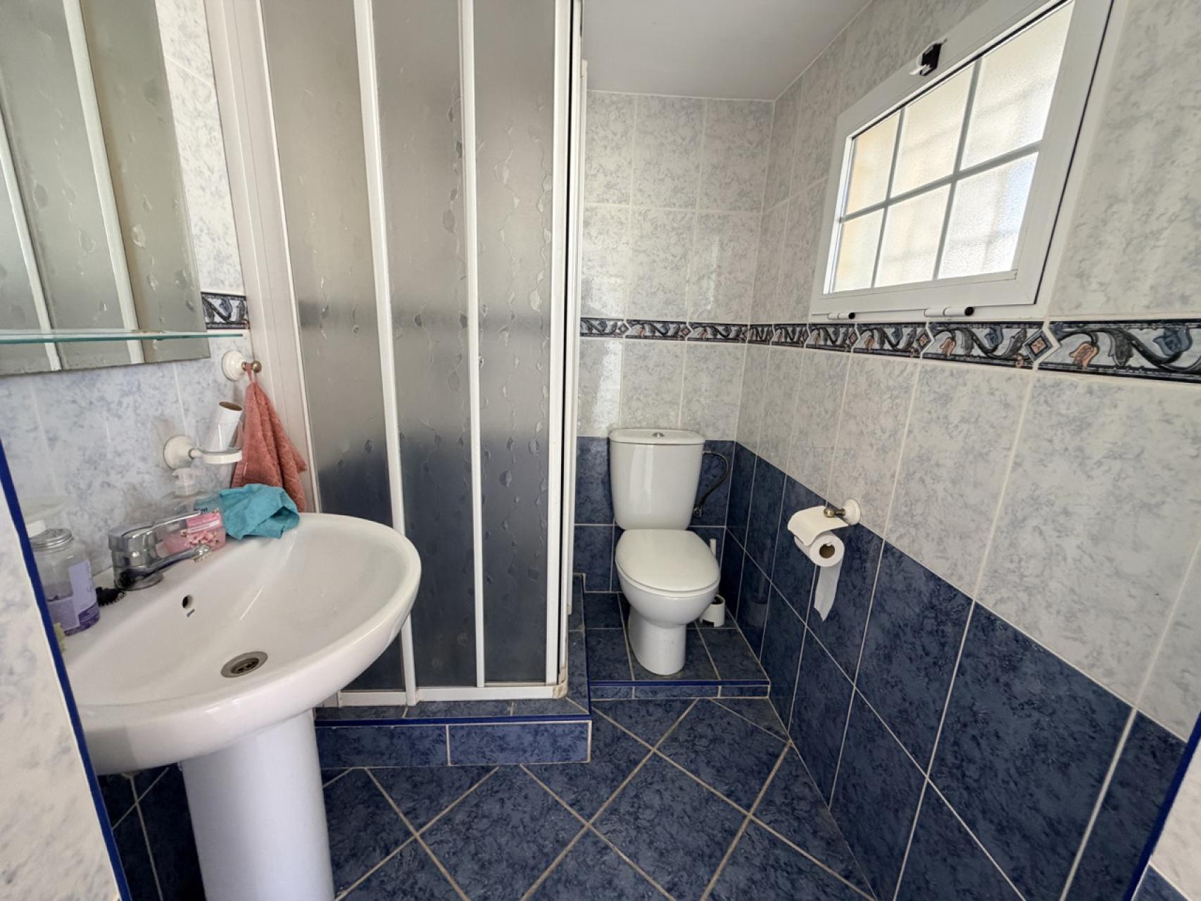 For sale - 5 Bedroom 3 Bathroom Villa in Torrevieja - Costa Blanca  - Alicante