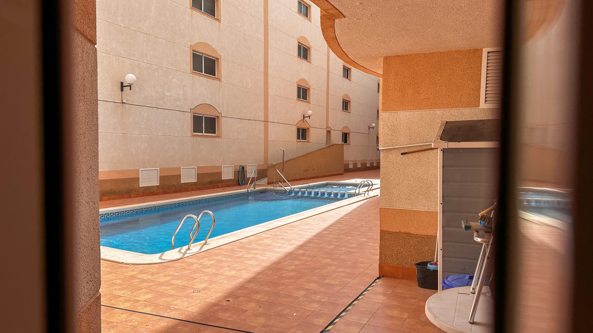 For sale - 3 Bedroom 2 Bathroom Apartment in Torrevieja - Costa Blanca  - Alicante