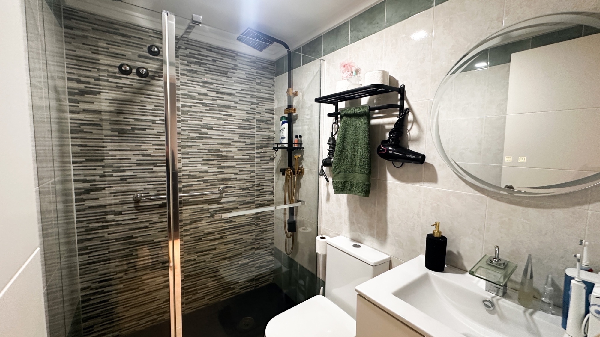For sale - 3 Bedroom 2 Bathroom Apartment in Torrevieja - Costa Blanca  - Alicante