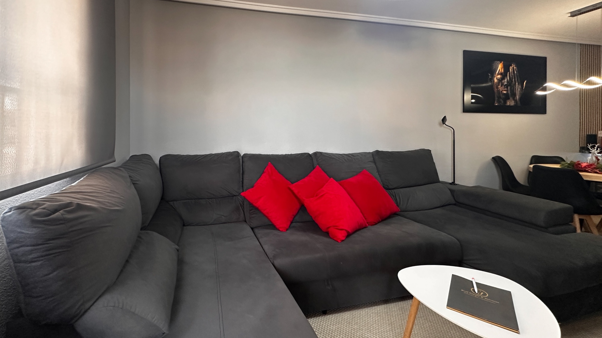 For sale - 3 Bedroom 2 Bathroom Apartment in Torrevieja - Costa Blanca  - Alicante