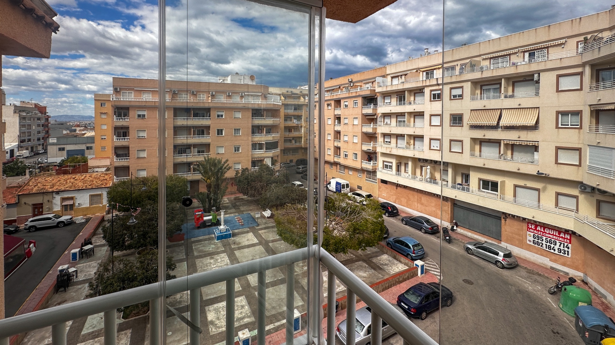 For sale - 3 Bedroom 2 Bathroom Apartment in Torrevieja - Costa Blanca  - Alicante