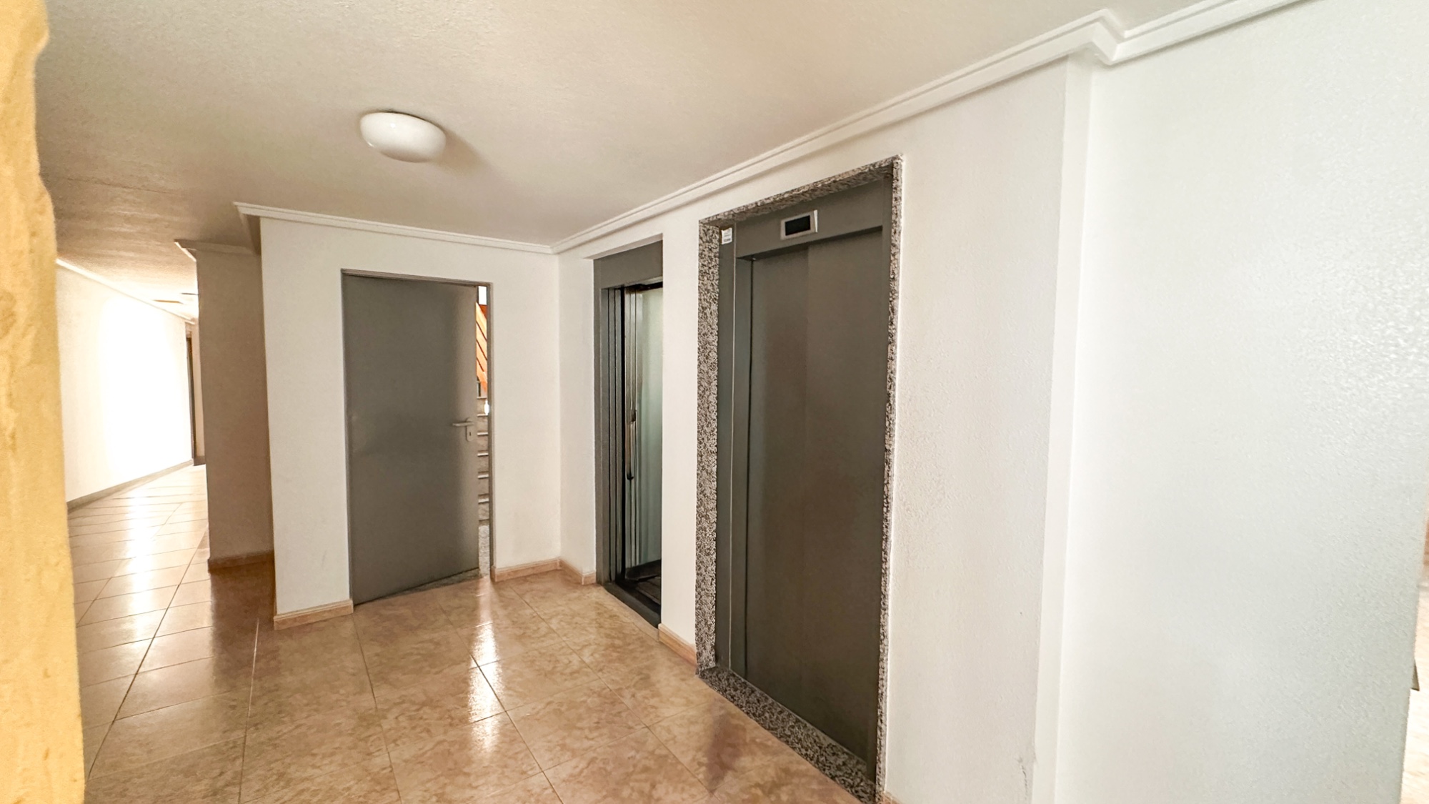 For sale - 3 Bedroom 2 Bathroom Apartment in Torrevieja - Costa Blanca  - Alicante