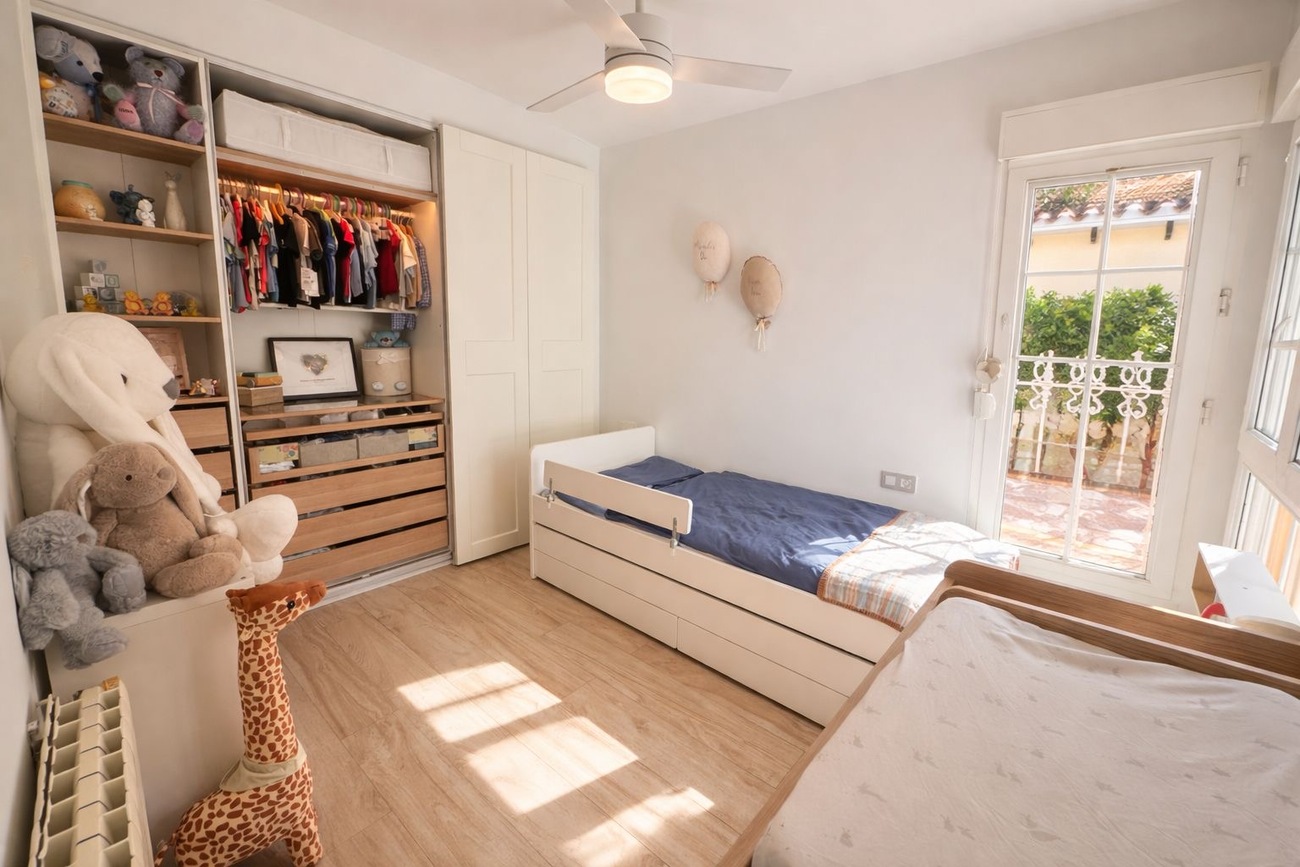 For sale - 3 Bedroom 2 Bathroom Villa in Villamartin - Inland  - Alicante