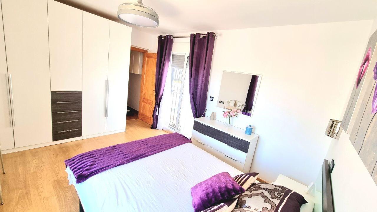 For sale - 6 Bedroom 2 Bathroom Town House in Orihuela Costa - Los Almendros-la Florida  - Alicante