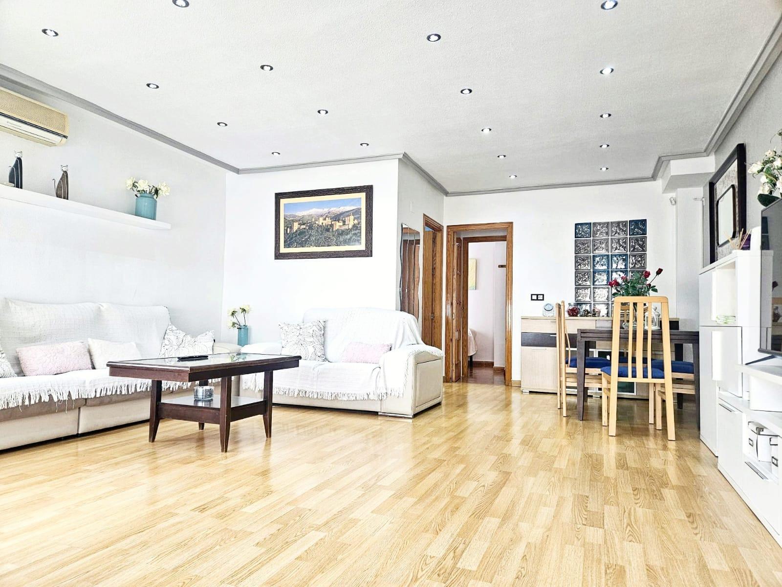 For sale - 6 Bedroom 2 Bathroom Town House in Orihuela Costa - Los Almendros-la Florida  - Alicante