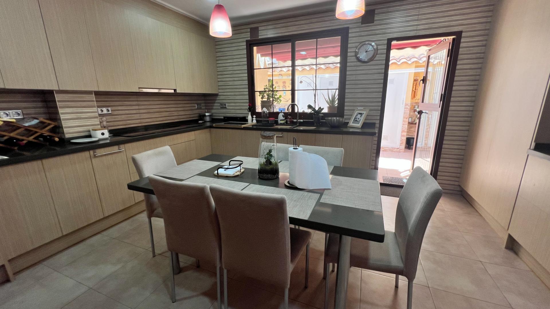 For sale - 3 Bedroom 2 Bathroom Town House in Torrevieja - Los Balcones - Los Altos Del Edén  - Alicante