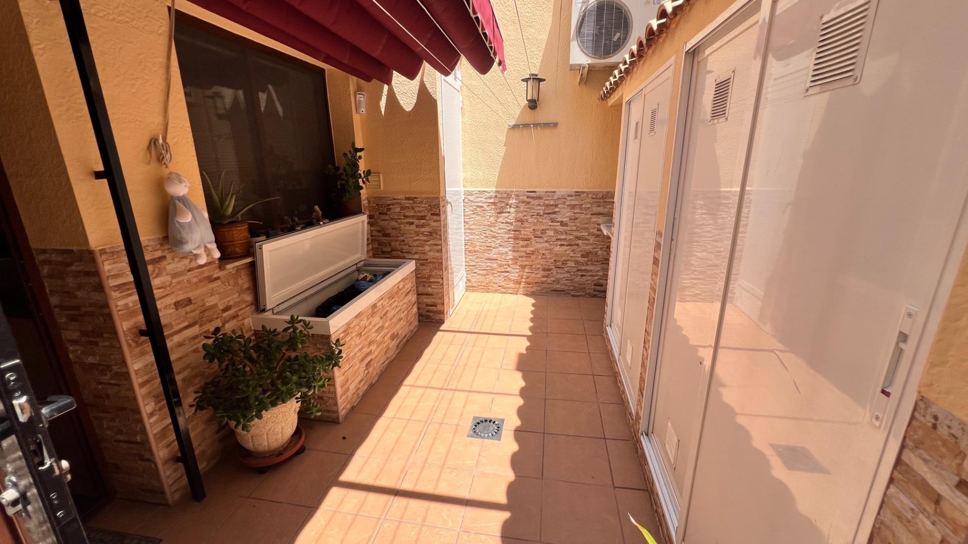 For sale - 3 Bedroom 2 Bathroom Town House in Torrevieja - Los Balcones - Los Altos Del Edén  - Alicante